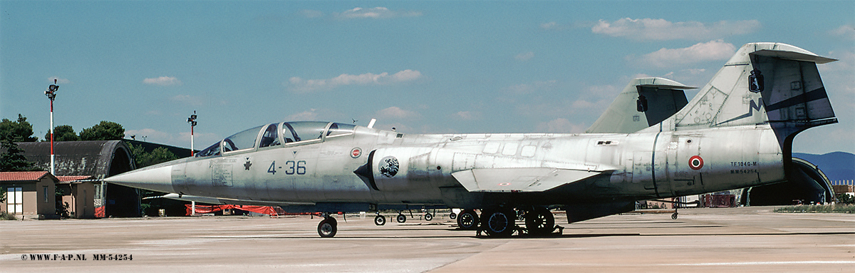 Lockheed TF-104G-M Starfighter TF-104 G-M MM-54254  4-36  20 Gruppo- 4-Stormo  Grosseto 08-07-2002