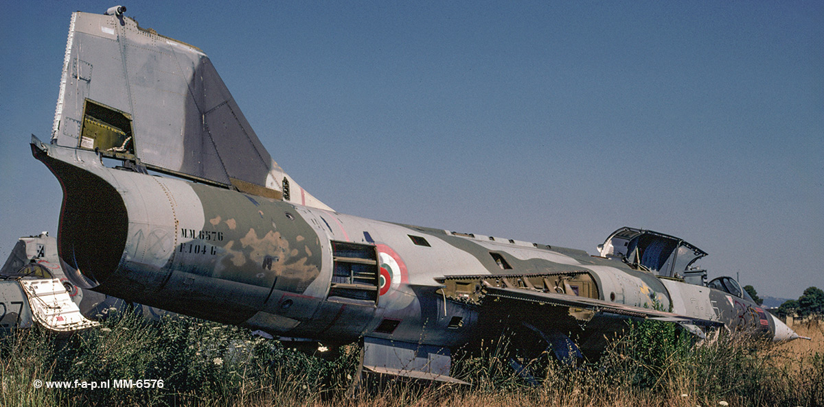 Fiat F-104G Starfighter  MM-6576 c/n-683-6576  3-Stormo No-45 Dump at Grosseto 22-07-2002