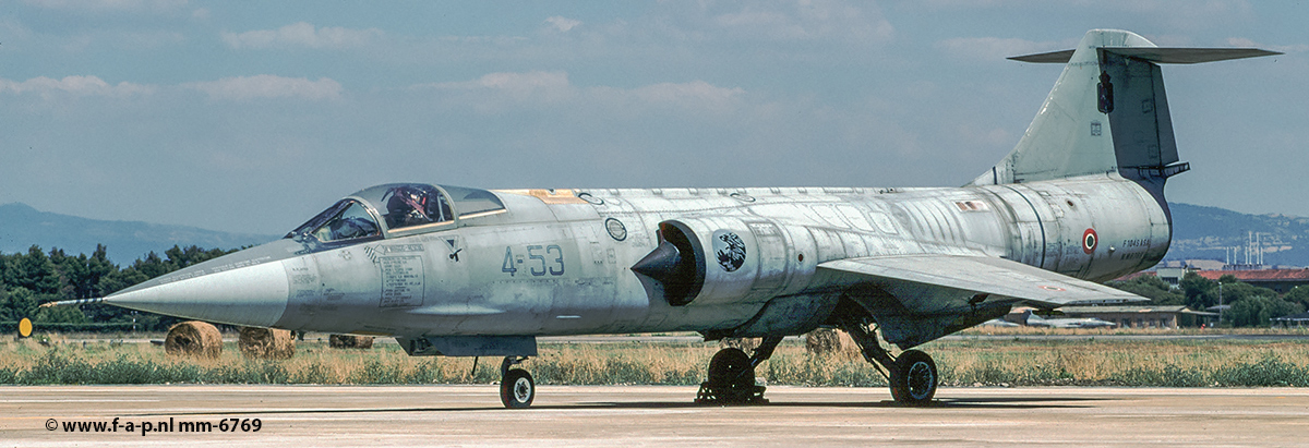 Italian Group Aeritalia build F-104  Starfighter S-ASA-M   MM-6769  4-Stormo no-53 20-Gruppo  Grosseto 22-07-2002002