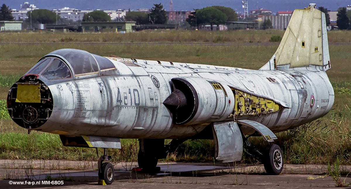 Fiat F-104 S ASA  4-10 mm-6805  Grosseto 22-09-2002