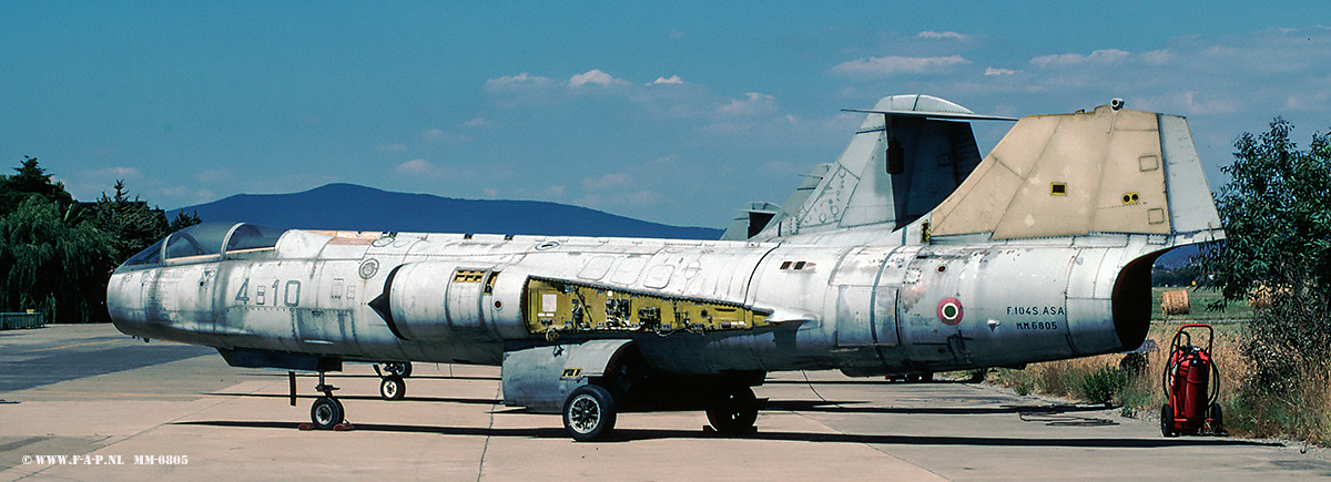 Fiat F-104 S ASA  4-10 mm-6805  Grosseto 22-09-2002
