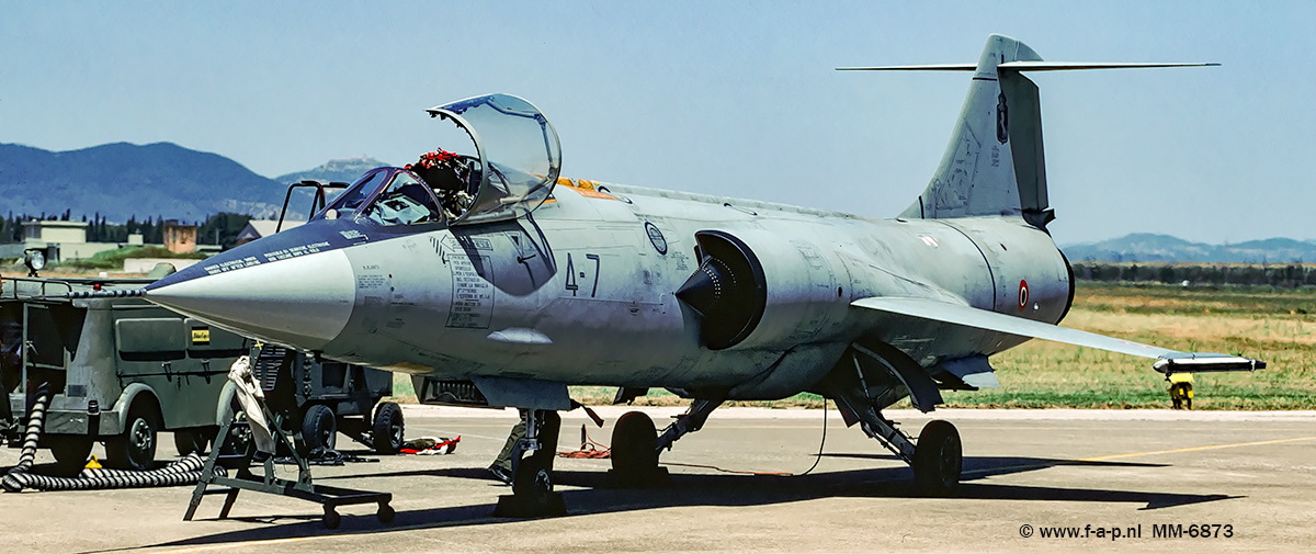 Aeritalia F-104 S ASA-M  4-7  MM-6873  Grosseto 22-07-2002