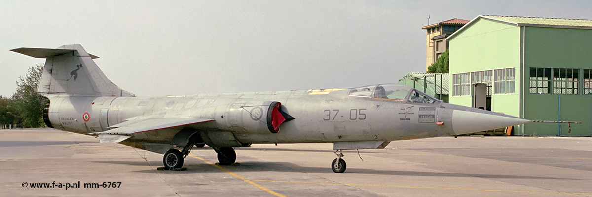 Italian Group Aeritalia build F-104 S Starfighter  MM-6767 37-Stormo no 05  Grosseto 22-07-2002