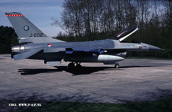 F-16A MLU    J-202   315- Sqd  Twente