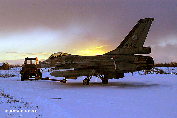 F-16-Am     J-204   323-Sqd   Fwit   Orland   02-11-2006