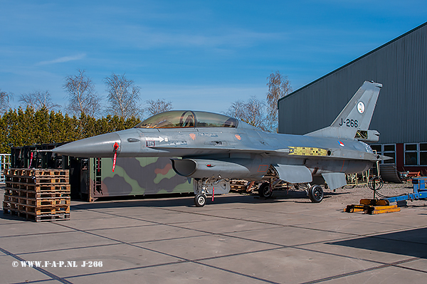 F-16B    J-266 Irnsum  16-04-2022