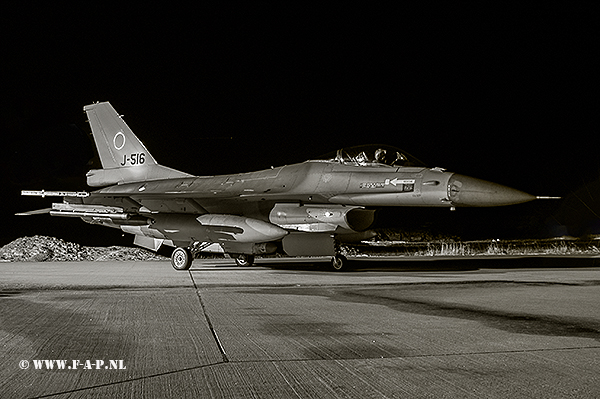 General Dynamics F-16-A-MLU    J-516  322-Sqd   Cold Response  Bod  03-2007