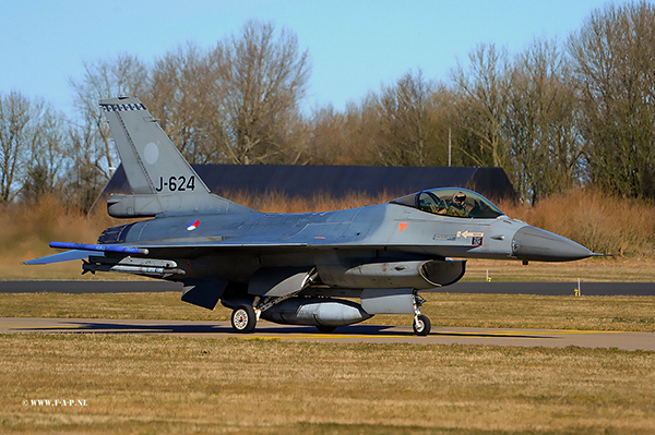 F-16A MLU    J-624    322- Sqd   