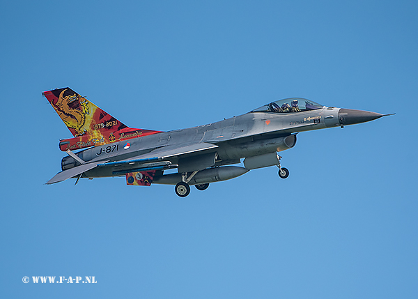 F-16A-MLU Tactical number  J-871 Full colour Viper fun tail voor het afscheid F-16 op Leeuwarden.03-06-2021