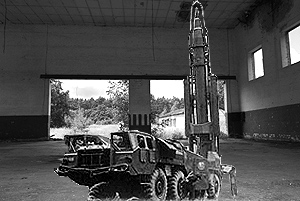 DIGITAL ART of a   Launch Vehicle  at one of the maintenance hall`s  of  Neu-Thymen  where the Rocket could stand up right. 
