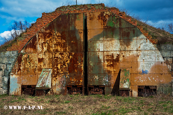 AU-13_1 Shelter on Neuruppin Where 40 of them  6-3-2015
