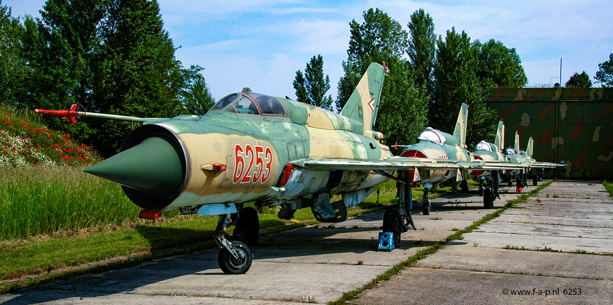 Mikoyan-Gurevich MiG-21Bis/Sau       6253   c/n-75046253  Hungary - Air Force  Papa 10-06-2004