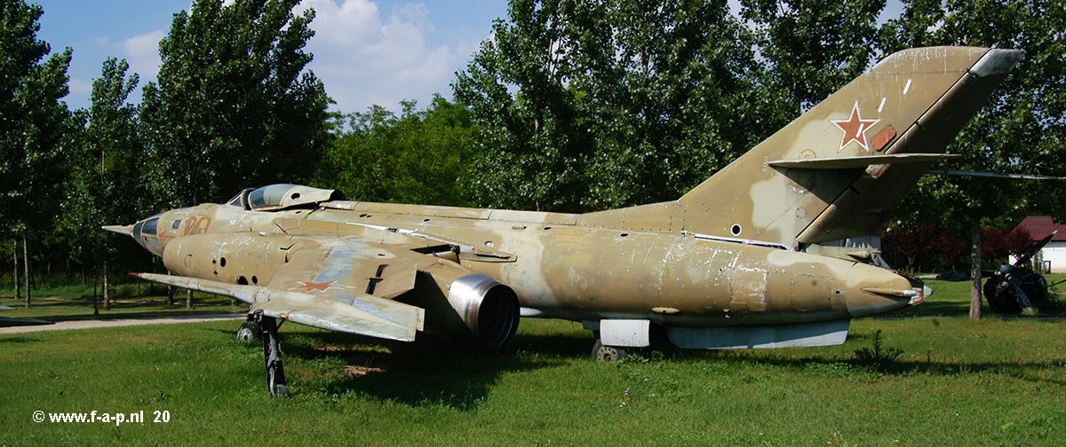 Yakovlev Yak-28R    20  c/n-7961004  at Alsonenedi  Hungaria  06-07- 2004