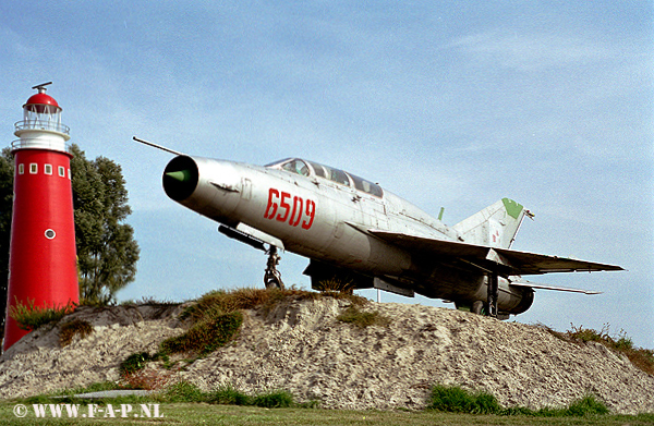  MiG 21 UM  6509  Ex 10-plm Polish AF  Sexbierum now at Twente AB