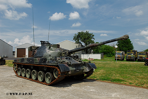 Panzer 68/75  the 78082  Hatten 15-05-2005
