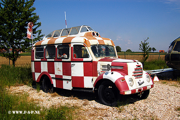 Mobile Airfiels controle tower  Garant  Ex DDR  Hatten 15-05-2005