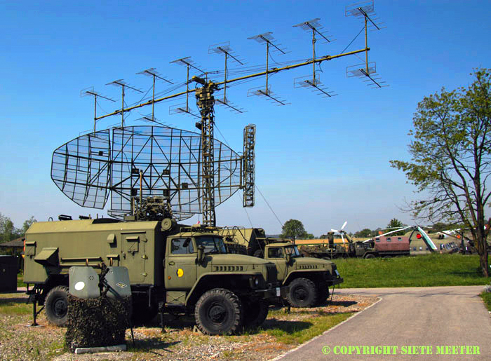 The P-18  Radar station  with Ural 4320-D truks in DDR Colours Hatten 15-05-2005
