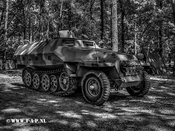 Sd.Kfz.251 Half -Track  1022 Overloon Cromton collection  Overloon 16-05-2015