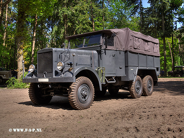 Horch-Einheits-Pkw  at Overloon   16-05-2015