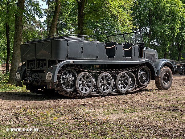 Sd-Kfz7  5612 uu 77    Overloon 15-05-2016  