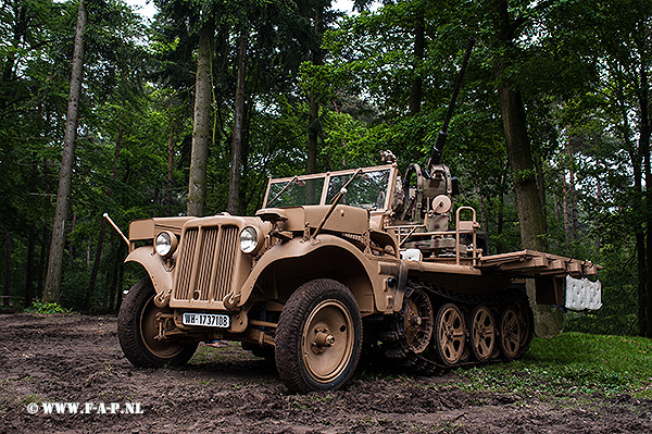 Sdkfz.10-5--Flak-38  Overloon. 18-05-2014