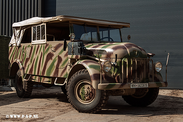 Steyr 1500 A  Kubelwagen     Overloon 15-05-2011   