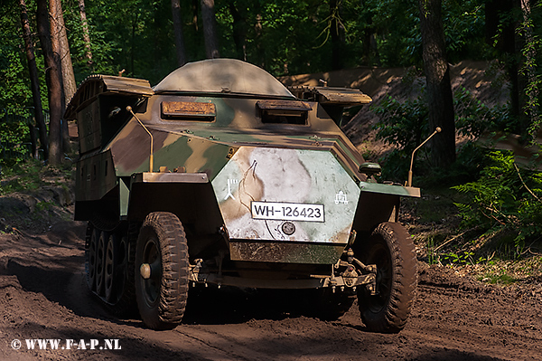 SD.KFZ-51  WH-126423   831   21-05-2018  Militracks 2018  Overloon