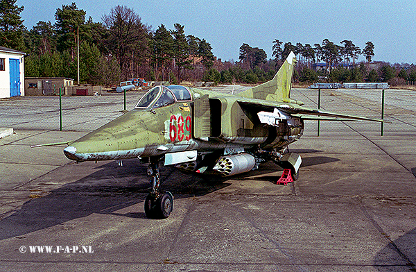 MiG 23 BN  689   Ex NVA    Rothenburg  18-08-2003
