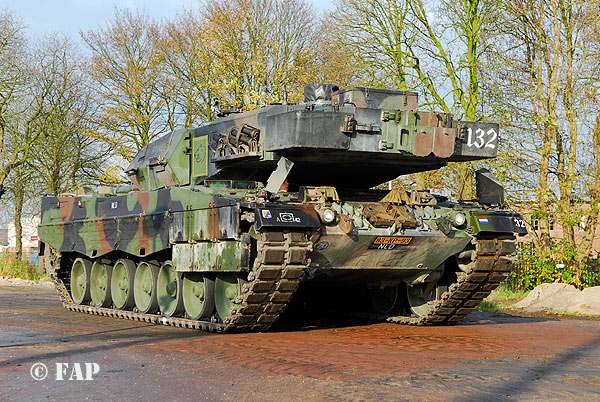 Leopard-2 A-6   83-KP-93  Steenwijk   06-11-2009