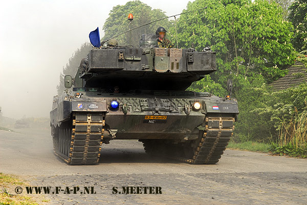 Leopard-2 A-6     83-kp-97   Steenwijk   25-04-2007