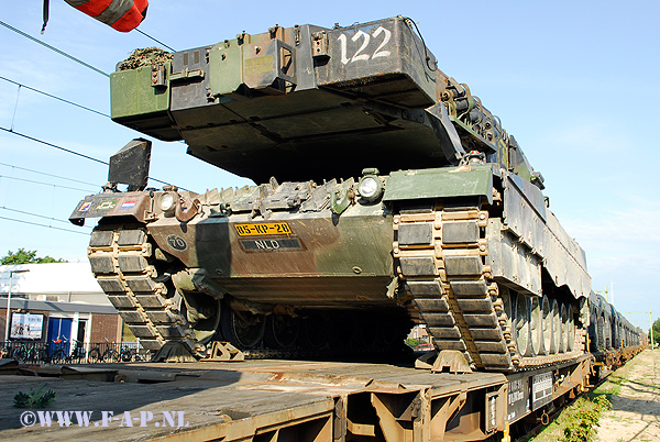 Leopard-2 A-6    85-KP-28  Steenwijk   02-06-09
