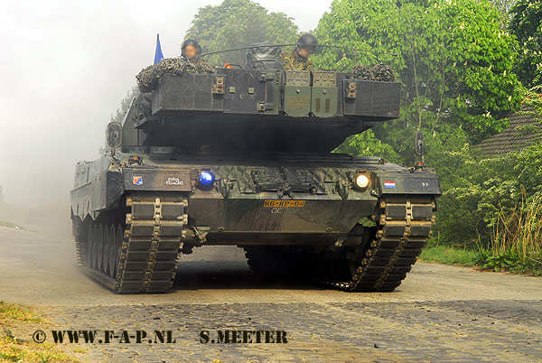 Leopard-2 A-6    86-kp-04 Steenwijk   25-04-2007