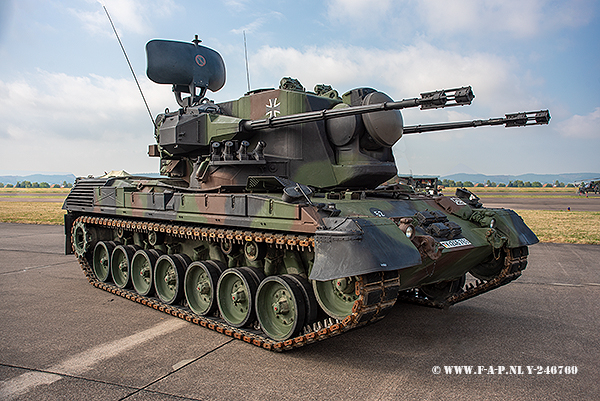 Krauss Maffei Wegmann Gepard Flakpanzer Anti-Aircraft Tank the Y-246769 Bundeswehr 