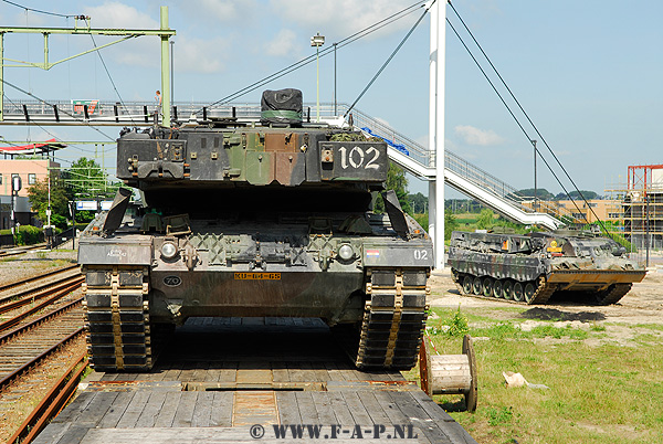 Leopard-2 A-6    KU-64-65    Steenwijk