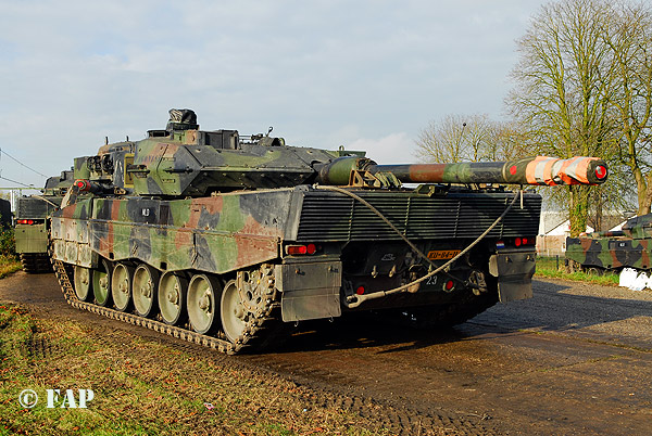 Leopard-2 A-6    KU-84-11   Steenwijk