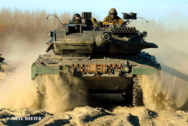 Leopard-2 A-6   KU-8452 for the Last time at the Marnerwaard  24-04-2011