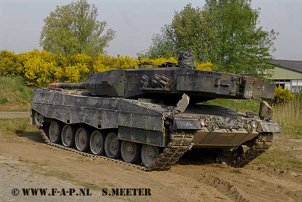 Leopard-2 A-6    ku-84-76   Steenwijk   25-04-2007