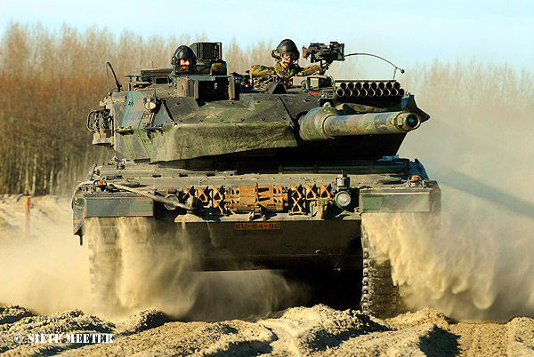 Leopard-2 A-6   KU-84-86  for the Last time at the Marnerwaard  24-04-2011