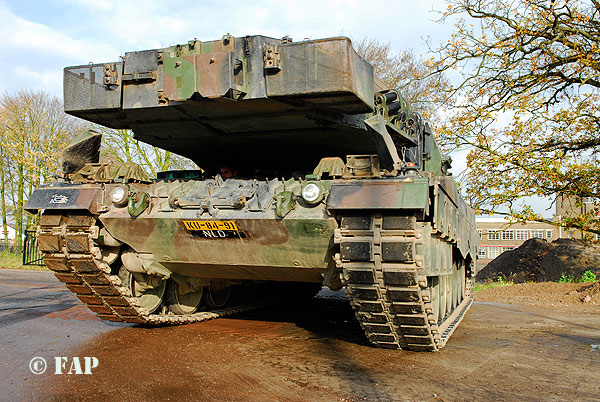 Leopard-2 A-6   KU-84-91   Steenwijk   06-11-2009