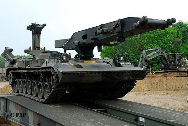 Bridge laying Leopard-1 .   Ku-89-12  Soesterberg
