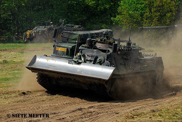  The  600 KN  Reovery Leopard-   KU-89-50  Havelte 28-05-2010