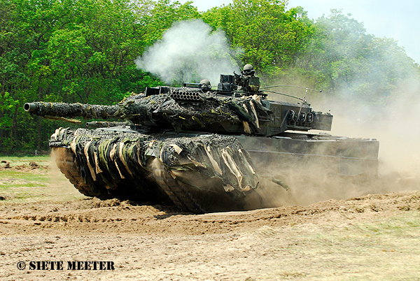 Leopard 2 A-6     Havelte 28-05-2010
