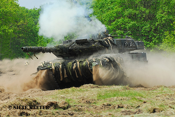 Leopard 2 A-6     Havelte 28-05-2010