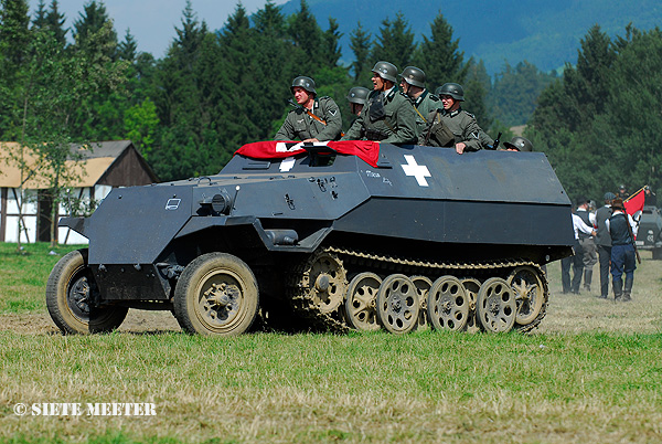 Chech OT-810 a varriation of the Sd.KFz.251  Kraliky 18-08-2012