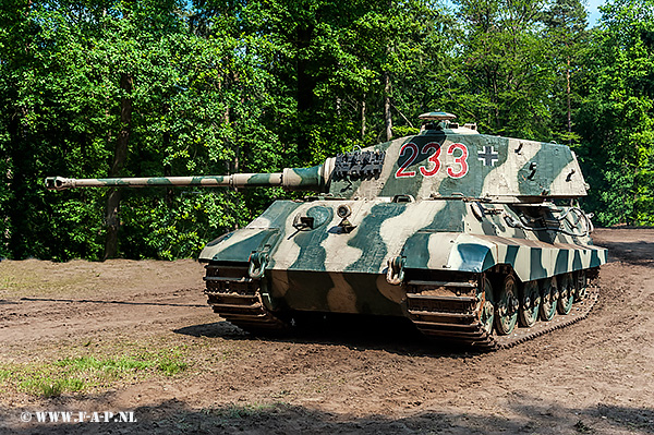 Konings Tiger   233   Overloon Militracks 20-05-2018