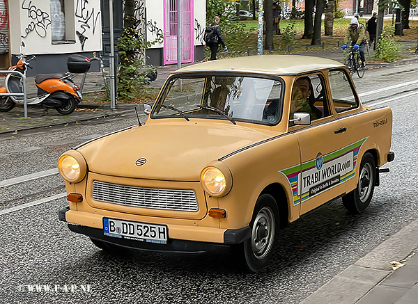 Trabant 601   Berin-DD-499-525-H  Trabi-World  Berlin 20-10-2021