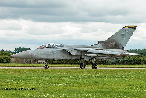 Panavia Tornado F.3  ZE200  c/n- 555/AS021/3249 111 Sqd Waddington 02-07-2007