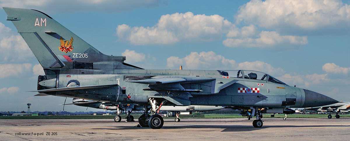 Panavia Tornado F-3  ZE 205   c/n-571/AT016/3256  56-Sqd  AM Royal Air Force
