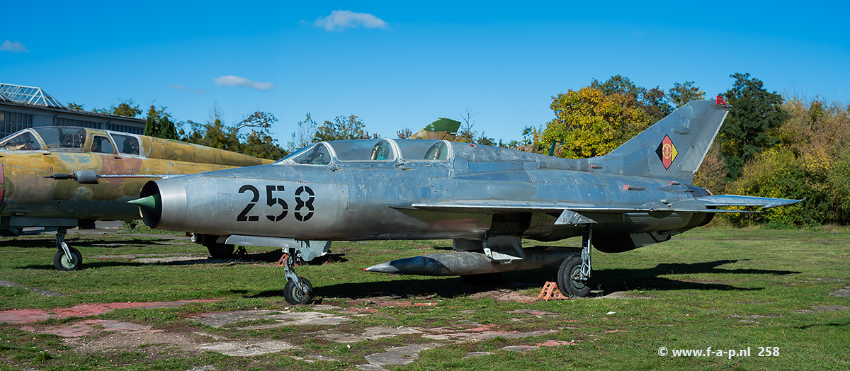 Mikoyan-Gurevich MiG-21U-400   258  c/n-661118    ( 23-89)     seen at  Dessau - EDAD   18-10-2025