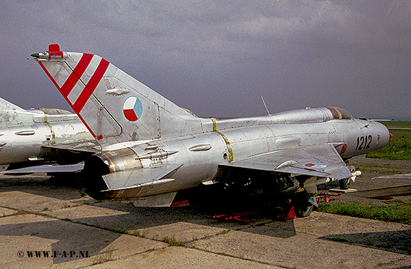 MiG 21 PFM  1212  Vyskov  01-09-2002